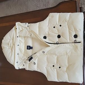 Gap vest